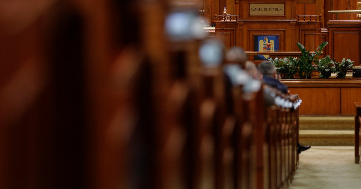 Camera Deputaților anunță desființarea a 240 de posturi