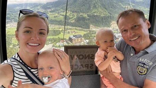 Scrisoarea emoționată publicată de soția lui Alex Manninger, fostul portar decedat într-un accident: „Nu cred că merităm asta”