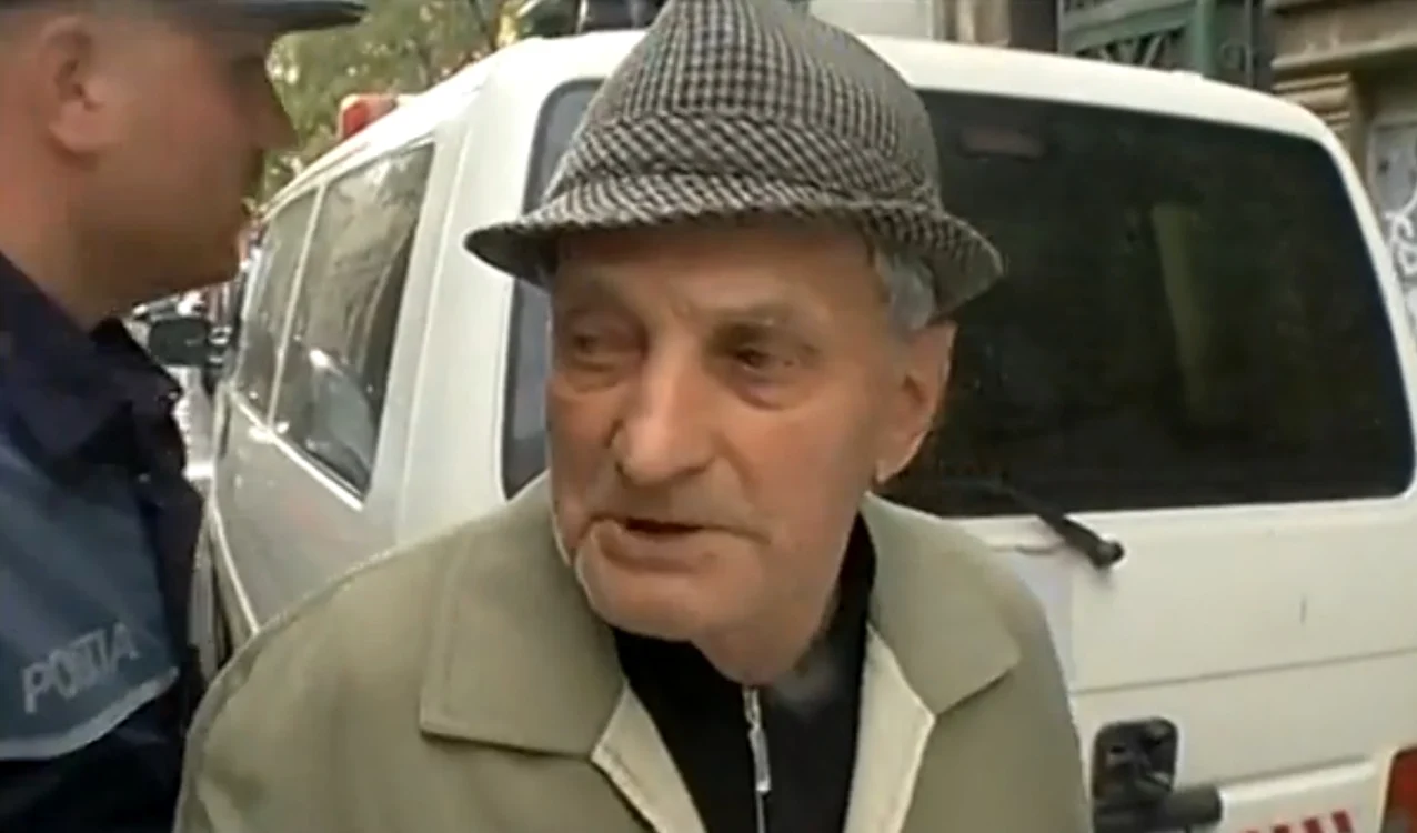 Tatăl bărbatului are 87 de ani și spune că este șocat de gestul disperat al fiului său