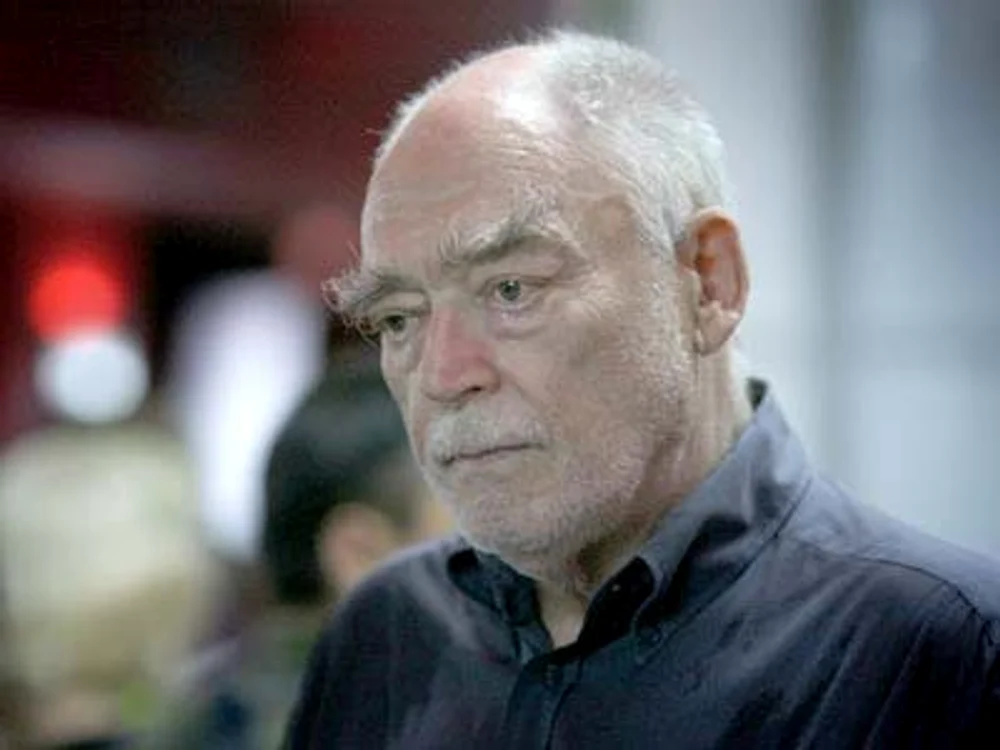 
    Mircea Albulescu  