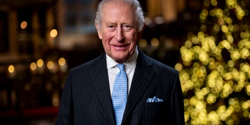 regele charles III FOTO X @aaronchown jfif