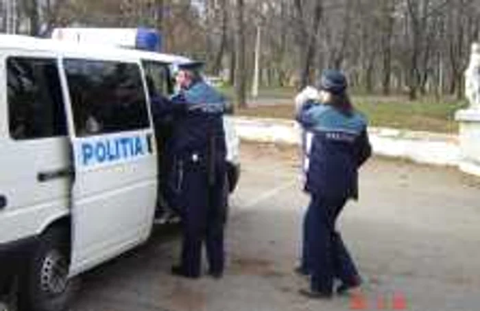 Suspectul s-a ales cu dosar penal pentru furt foto arhivă