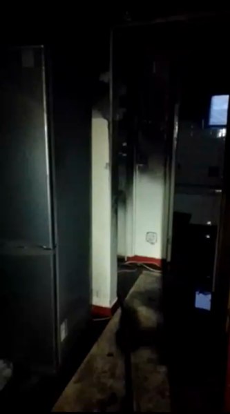 Bloc evacuat, în Galați, din cauza unui incendiu izbucnit într-un apartament. Cauza: o lumânare nesupravegheată VIDEO