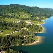 lacul colibita jpg