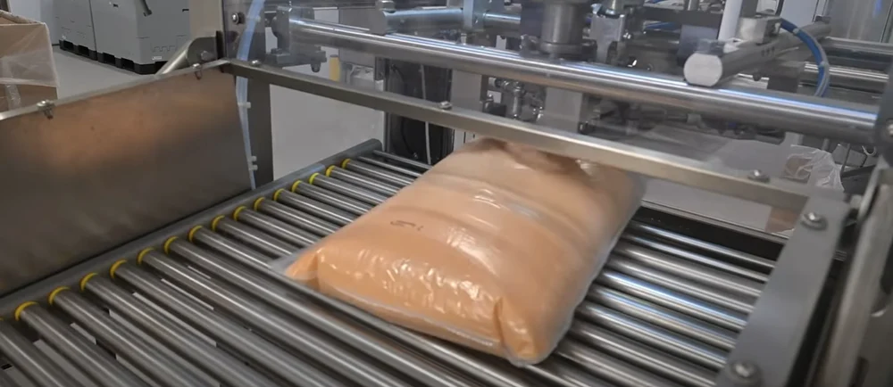 Prima fabrică de ouă lichide a fost deschisă în România. De ce este importantă pasteurizarea