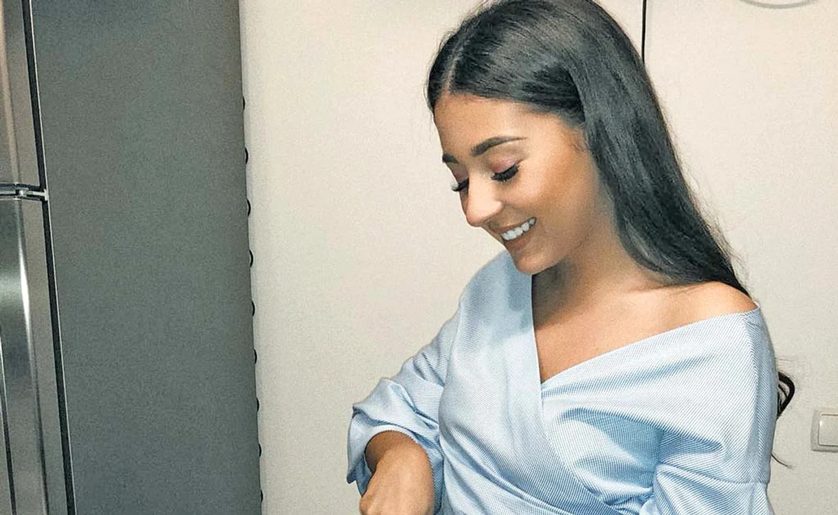 Nicole se pricepe de minune la gătit. Ştie să facă inclusiv cheese cake
