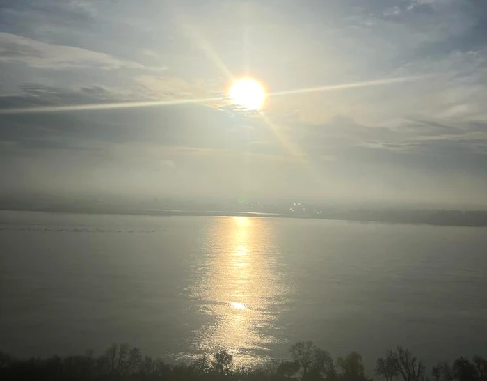 Insula de nisip a fost acoperită de ape FOTO: C.Mazilu