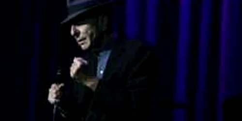 Cohen a susţinut aseară un concert impresionant în Piaţa Constituţiei din Bucureşti