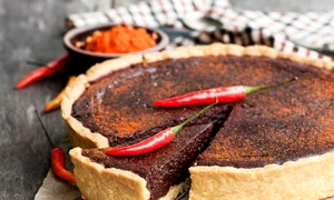tarta ciocolata ardei iute shutterstock 481582609 jpg