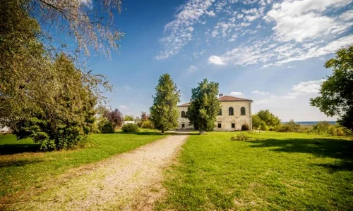 historia ro undefined jpeg