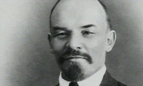 La pas pe strada Lenin jpeg