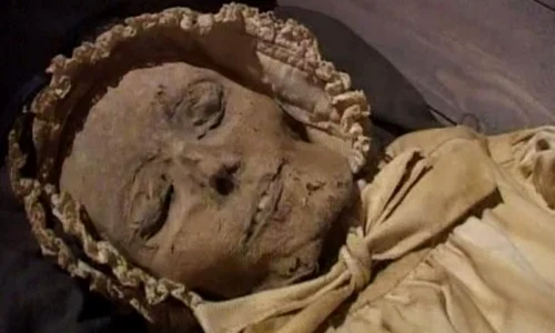 Expoziţie de mumii, la Muzeul Secuiesc al Ciucului jpeg