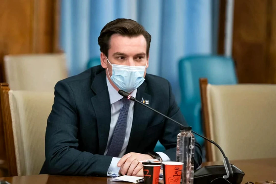 Andre Baciu, secretar de stat la Ministerul Sănătăţii, a declarat că deţinătorii de conturi pe platformă pot programa 1.000 de persoane