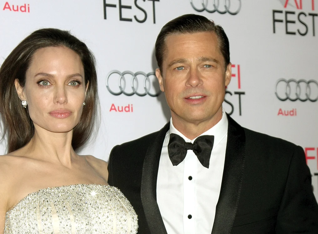 2015: Angelina Jolie şi Brad Pitt, sclipitori joi seara la lansarea filmului lor care a avut loc la New York