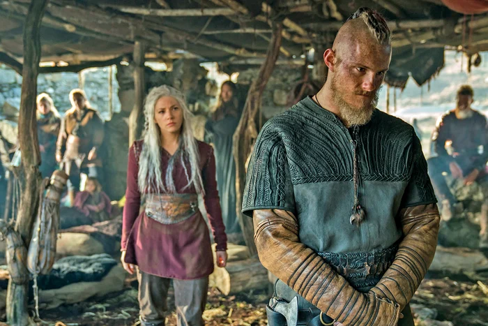 Katheryn Winnick are acum părul alb, căci personajul ei a îmbătrânit