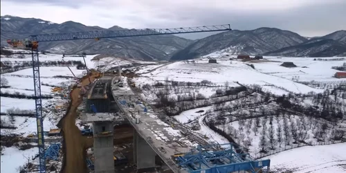 Viaductul Tălmăcel din tronsonul I Şelimbăr - Boiţa al Autostrăzii Sibiu Piteşti Foto captură video - You Tube - Radu Ignat