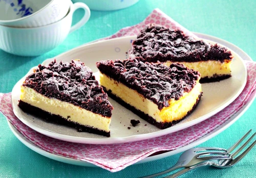 tort cu ciocolata si branza de vaci jpeg