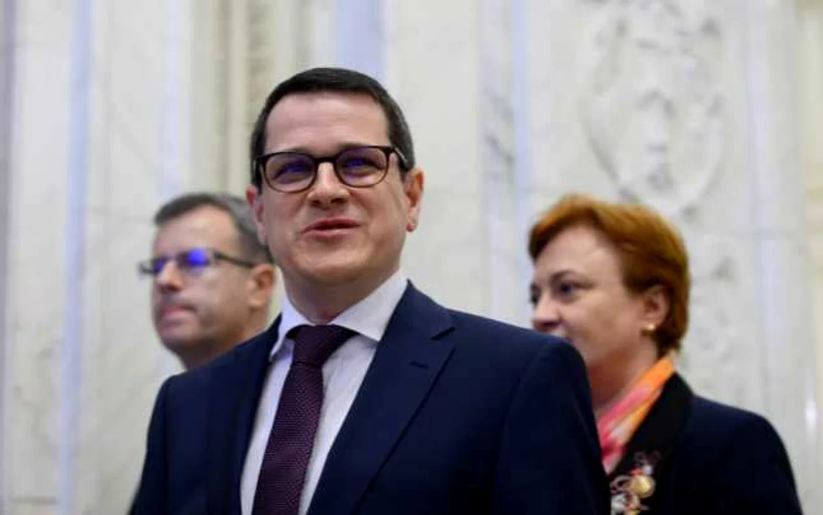 Eduard Hellvig a fost aproape de un vot în unanimitate la investirea sa ca director SRI