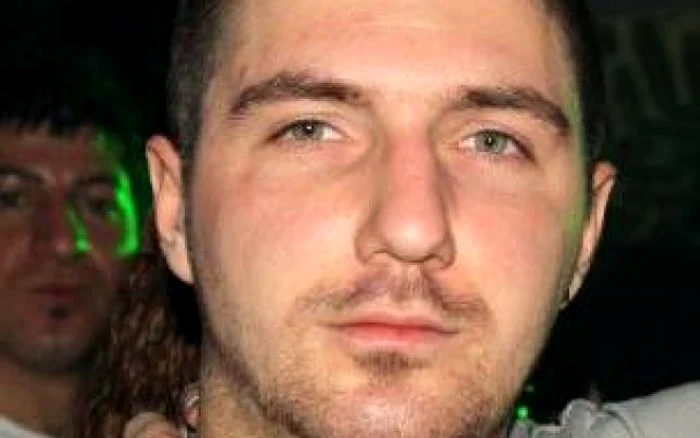 
    "Prinţişorul" lui tata a făcut mai multe boroboaţe  