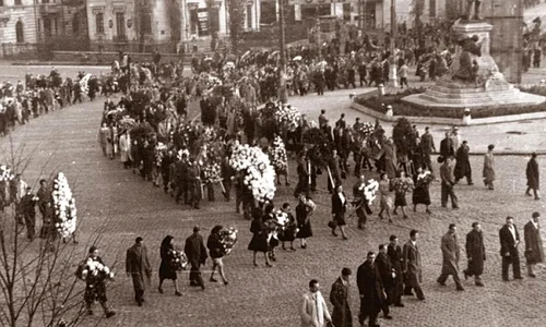 Comuniștii îneacă într o baie de sânge ultima mare manifestație pro monarhistă jpeg
