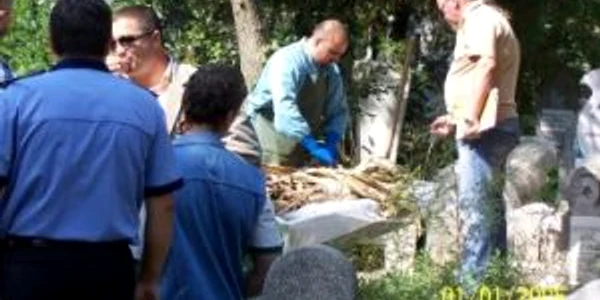 Constanta: Şocant/ Strigoiul de la Medgidia a fost deshumat