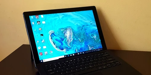Acer Switch 7 Black Edition FOTO Adrian Pogîngeanu
