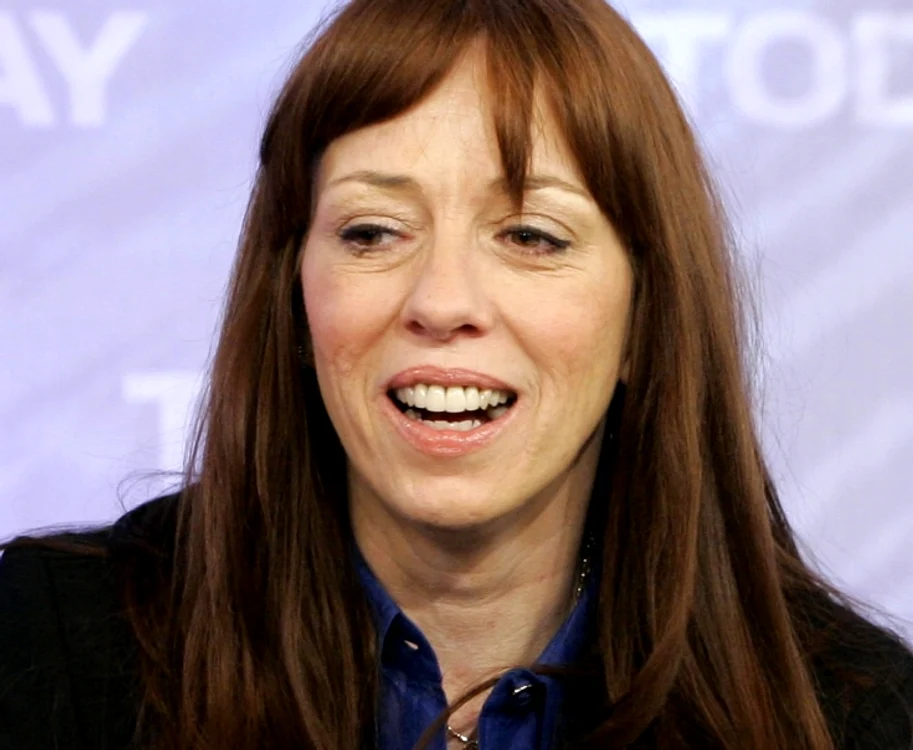 
    Mackenzie Phillips a dat lovitura cu dezvăluirile din cartea ei  