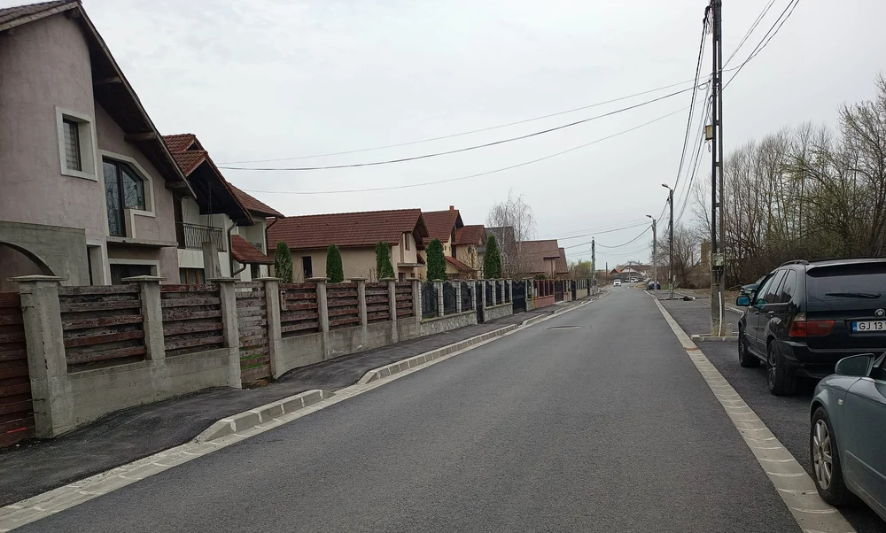 Strada a fost realizată pe terenul deținut de Constantin Anastasiu Foto: Alin Ion