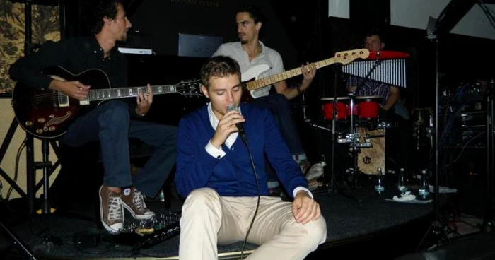 Andi Grasu şi band-ul lui. FOTO: Facebook