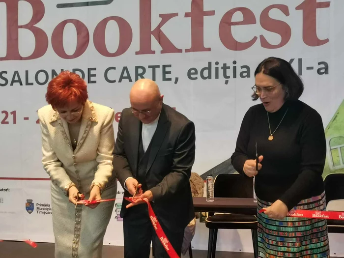 Mihai Mitruică deschide salonul Bookfest Timișoara FOTO Ștefan Both