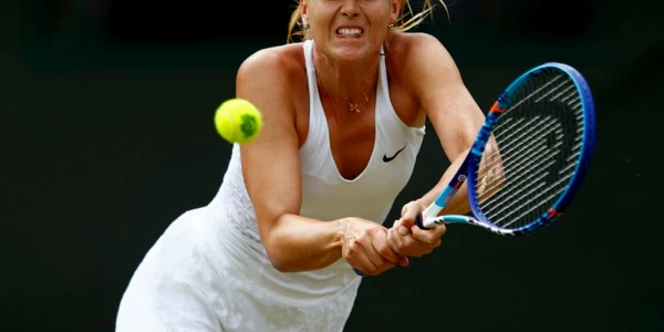 Irina Begu - Maria Şarapova FOTO Getty Images