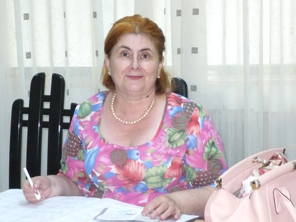 
    Camelia Ilie era  iubită de elevi  și, deopotrivă,  de colegi   