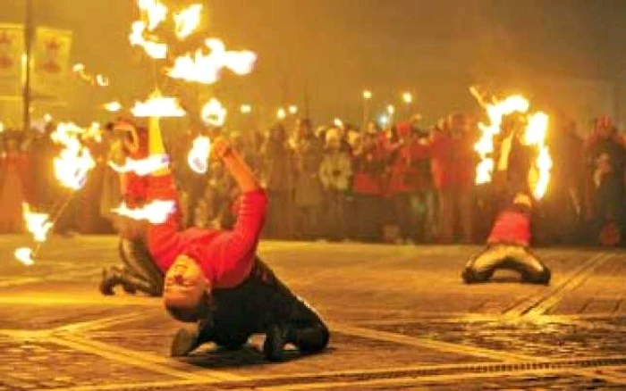 Spectacolul cu torţe de duminică, din Piaţa Sfatului, va fi unul dintre punctele forte ale festivalului
