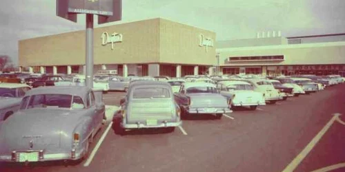 Mall-ul din Edina în anii 50