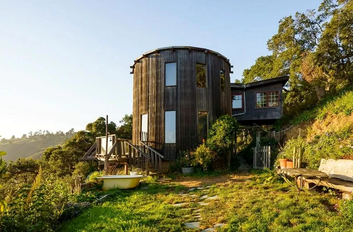 Casa-butoi din California