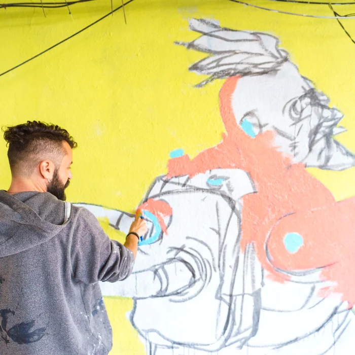 Mural realizat de Robert Obert / Foto Facebook / Outline Streetart Festival