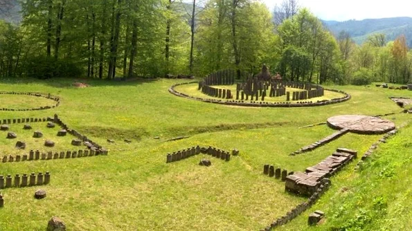 Conferința publică „Sarmizegetusa și începuturile Daciei romane” în cadrul seriei „Historia Viva” jpeg