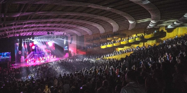 Mare succes de public la Sala Palatului pentru musicalul Mamma mia!