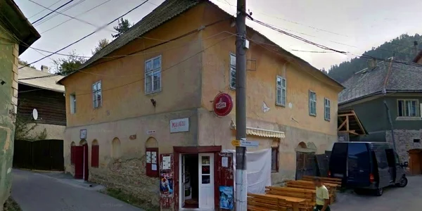 casa rosia jpg