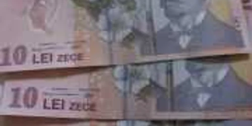 Salariul minim brut creşte cu 30 de lei