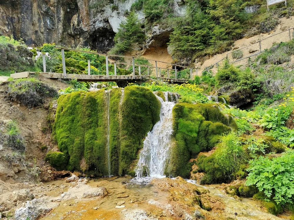 Cascada Pișoaia 