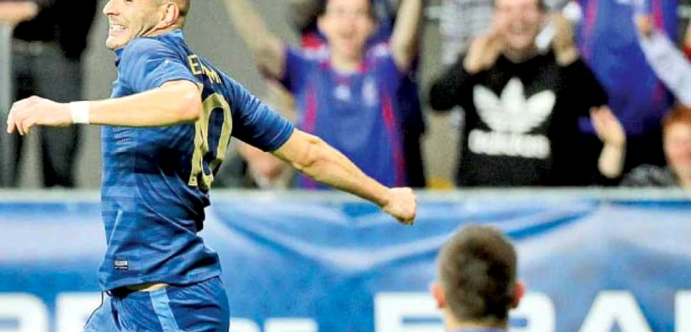 Karim Benzema (nr. 10) a marcat un gol de senzaţie în poarta Estoniei