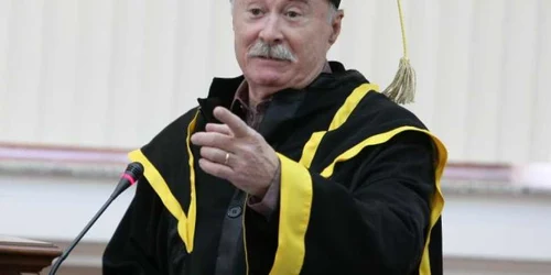 Tudor Gheorghe a primit titlul de Doctor Honoris Causa al Universităţii din Craiova