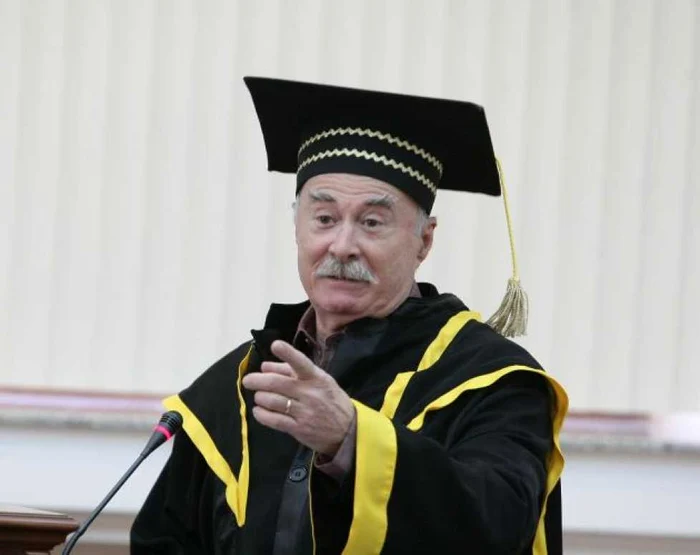 Tudor Gheorghe a primit titlul de Doctor Honoris Causa al Universităţii din Craiova