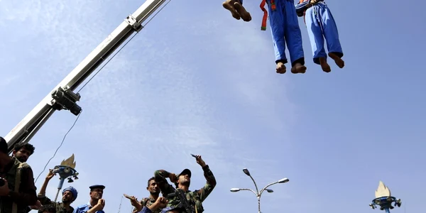 Pedofili executaţi şi spânzuraţi - Yemen / FOTO EPA - EFE / 9 aug 2018