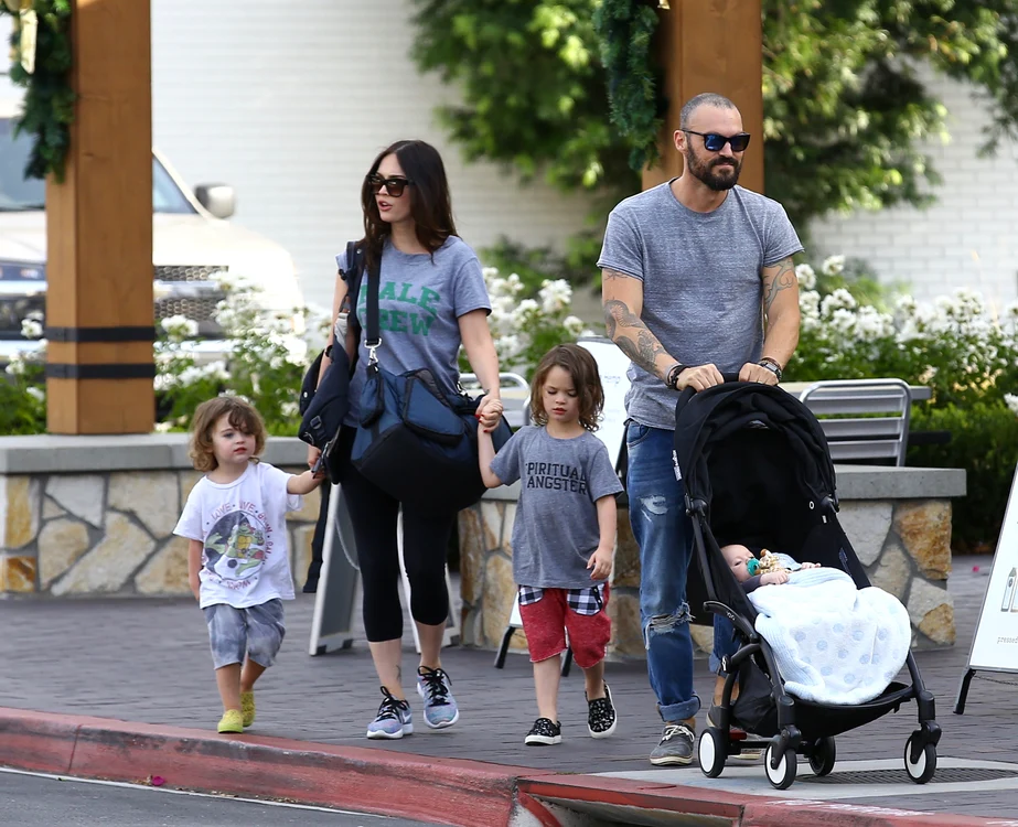 megan fox brian austin green hepta 2649056 jpg jpeg