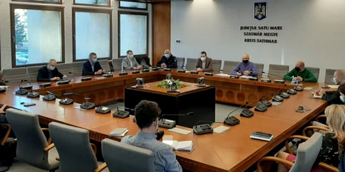 Instituţia Prefectului Satu Mare a analizat campania anti-Covid-19 Foto Instituţia Prefectului SM