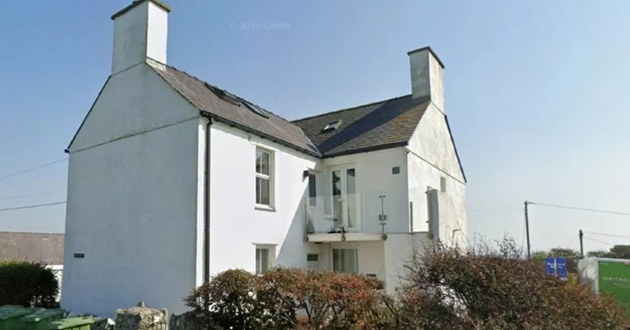 Gestul unei familii care nu a reușit să-și vândă casa: o scoate la tombolă. Cât costă un bilet