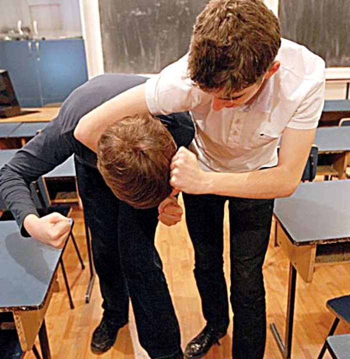 Bătăile dintre elevi sunt la ordinea zilei