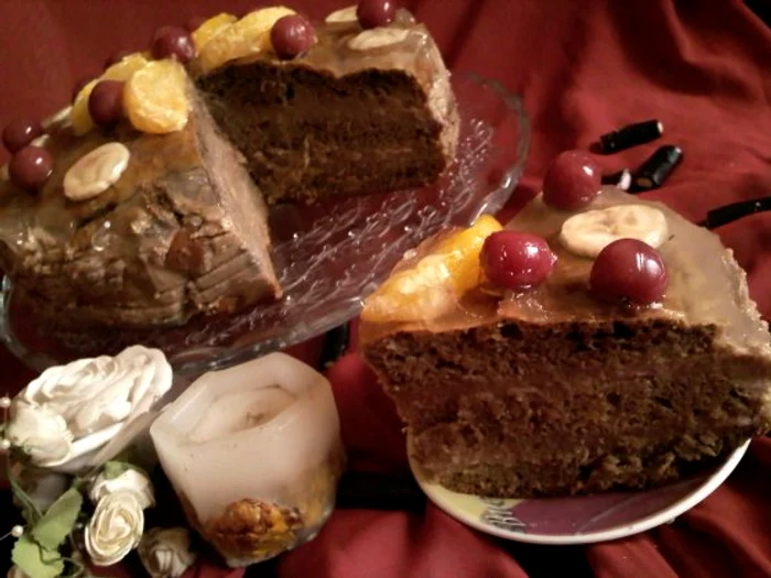 
    Tort cu cremă de griş  